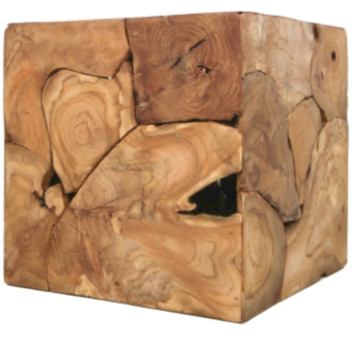 Kubus bijzettafel van Wood Selections met uniek houtpatroon en robuuste uitstraling.