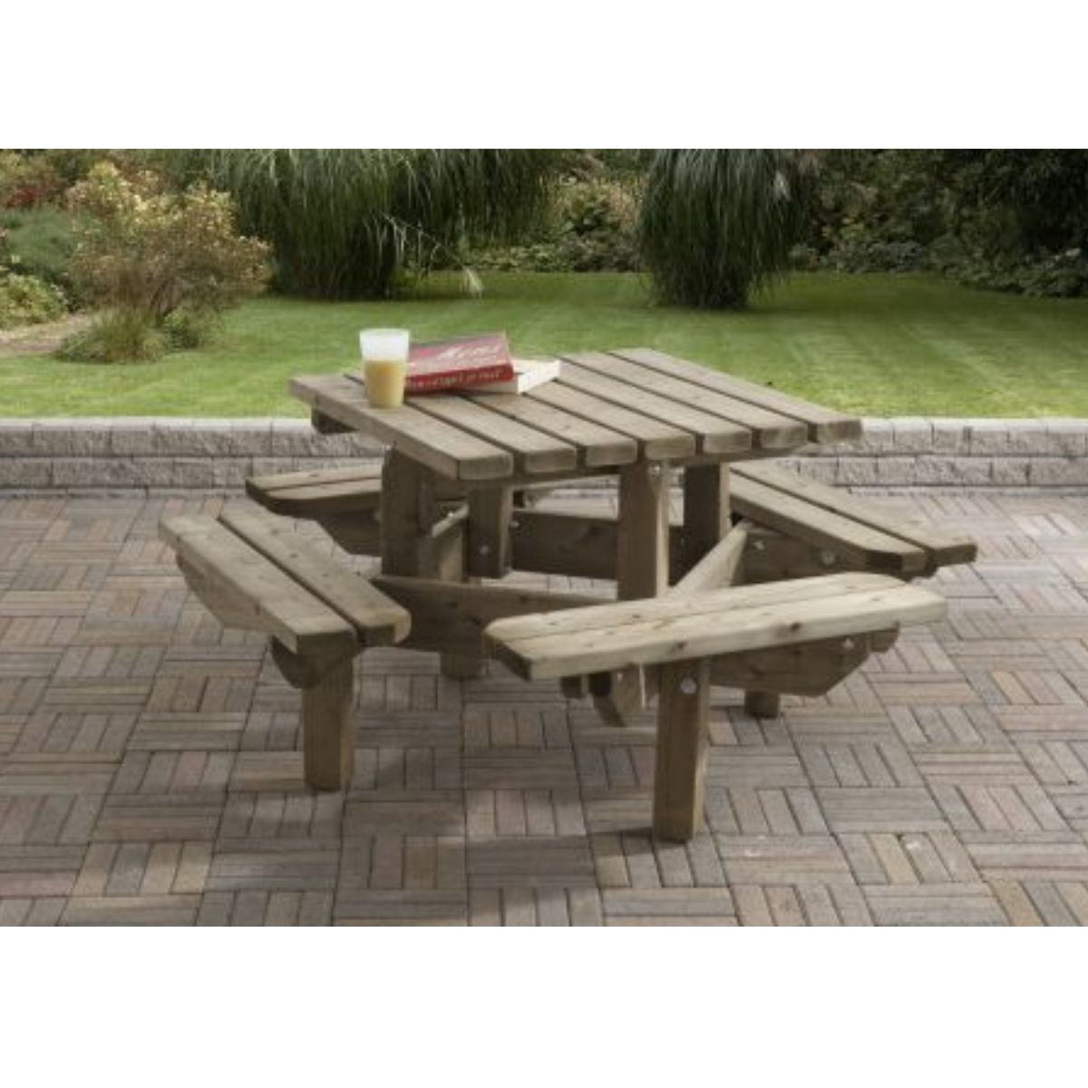 picknick tafel vierkant voor kinderen van hout staat leuk in elke tuin 