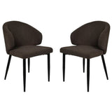 Verrijk je eetkamer met de Yuna Espresso Eetkamerstoel - Set van 2 voor een vleugje elegantie en comfort.