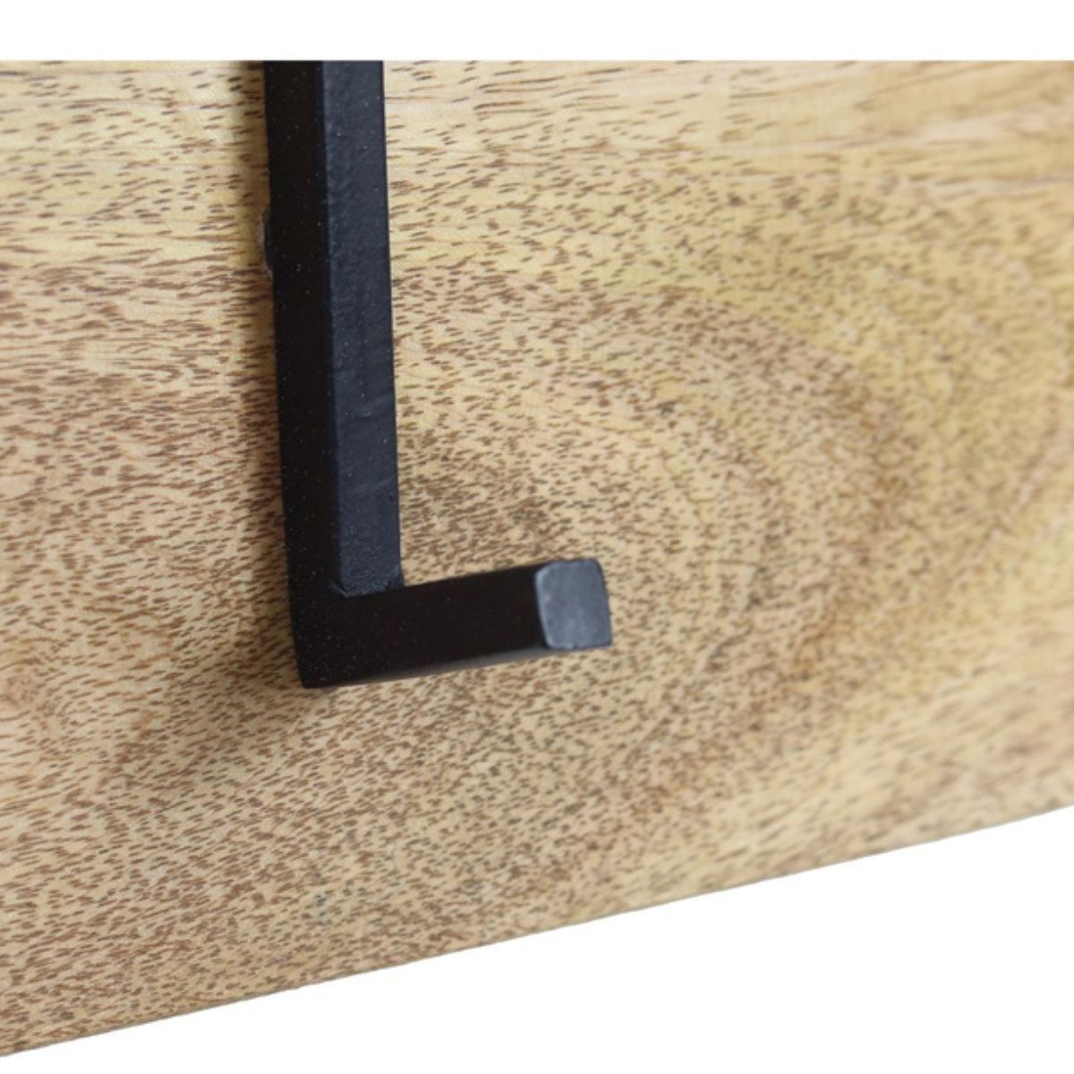 Bestel nu en geef je entree een industriële touch met deze duurzame kapstok van Wood Selections.