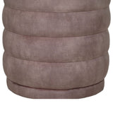 Geef je ruimte een welverdiende upgrade met de elegante Poef Rings in Lever. Met zijn adore stof, tijdloos design en veelzijdige karakter is deze poef de ideale keuze voor een stijlvol interieur.