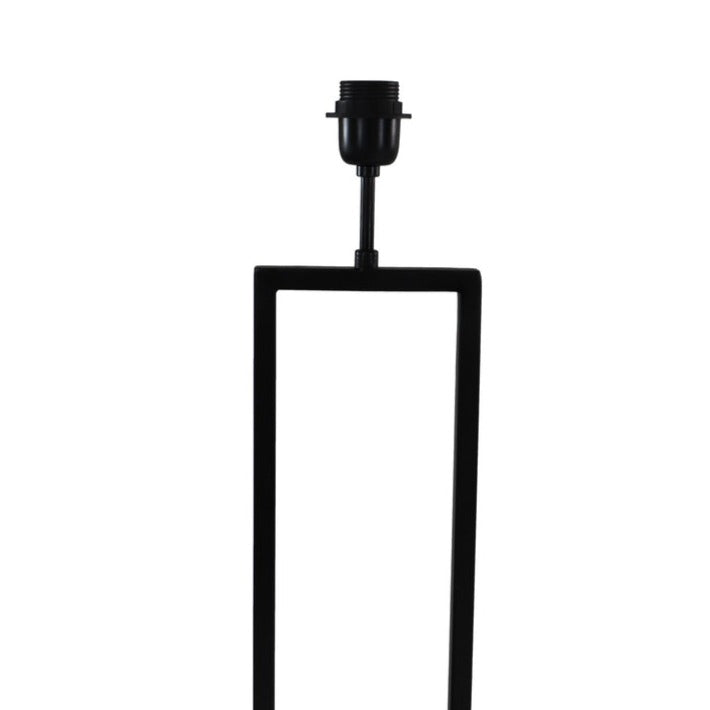 Verrijk elke ruimte met de WoodSelections Vloerlamp - een perfecte combinatie van functie en elegantie.